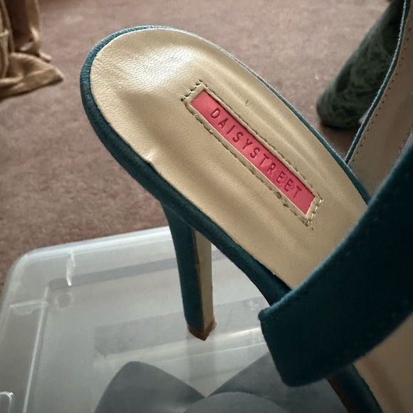 Daisy Street Blue Heels - Picture 5 of 7